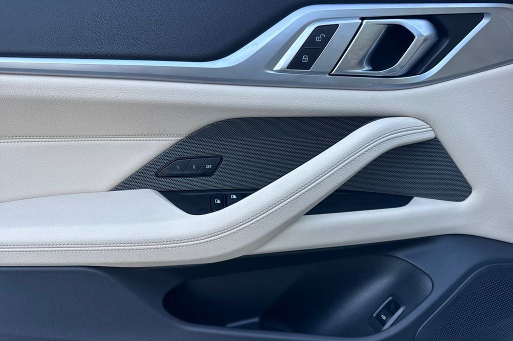 2025 BMW i4 eDrive40