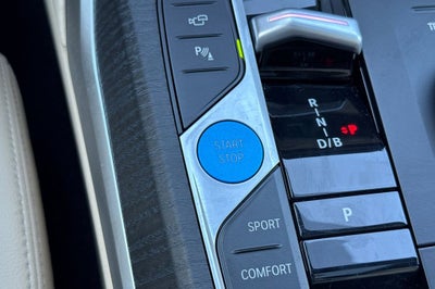 2025 BMW i4 eDrive40