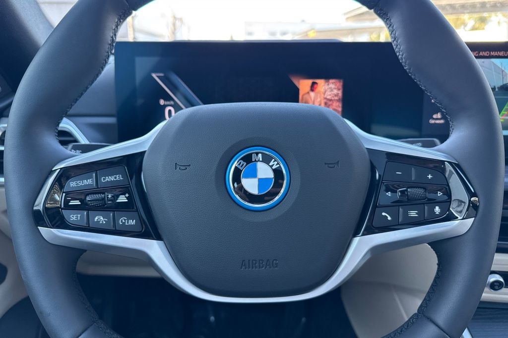 2025 BMW i4 eDrive40