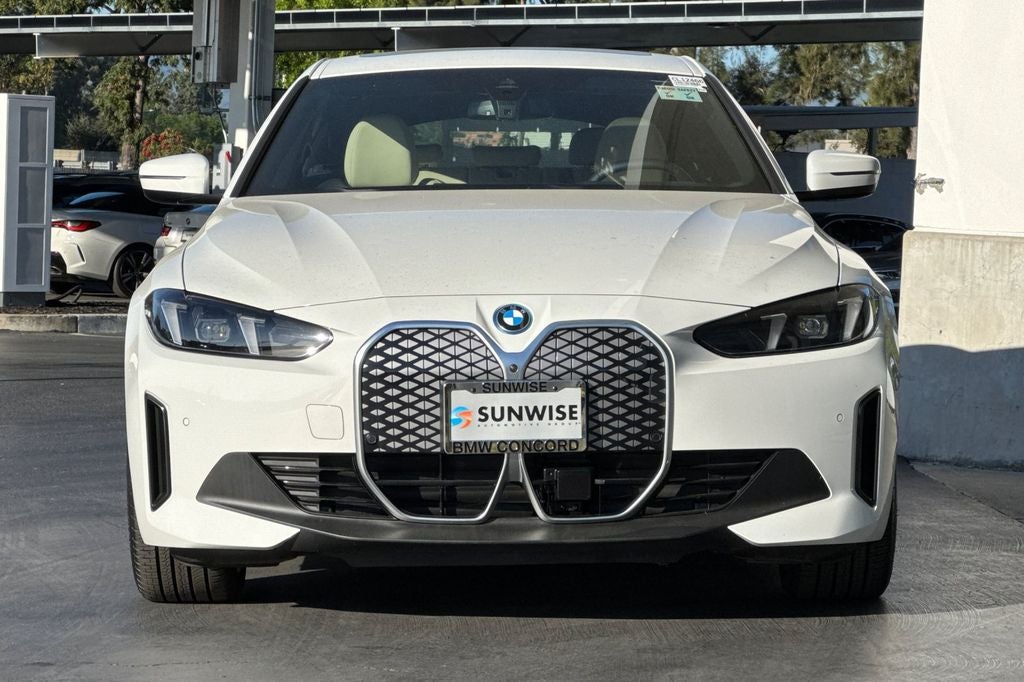 2025 BMW i4 eDrive40