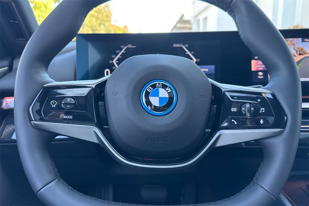 2024 BMW i5 eDrive40