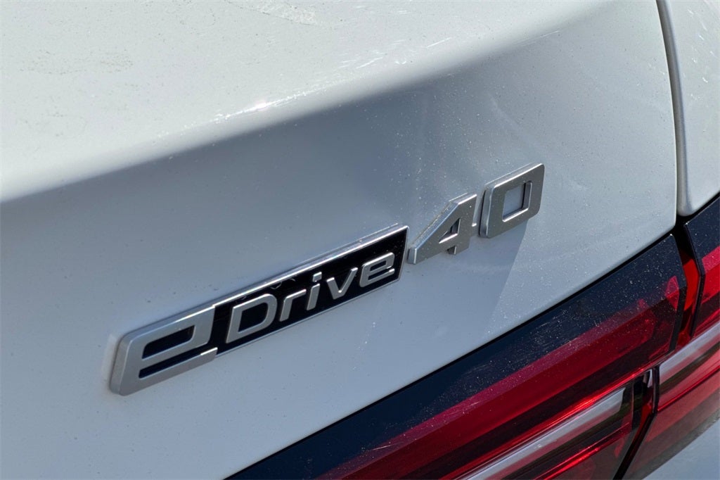 2024 BMW i5 eDrive40