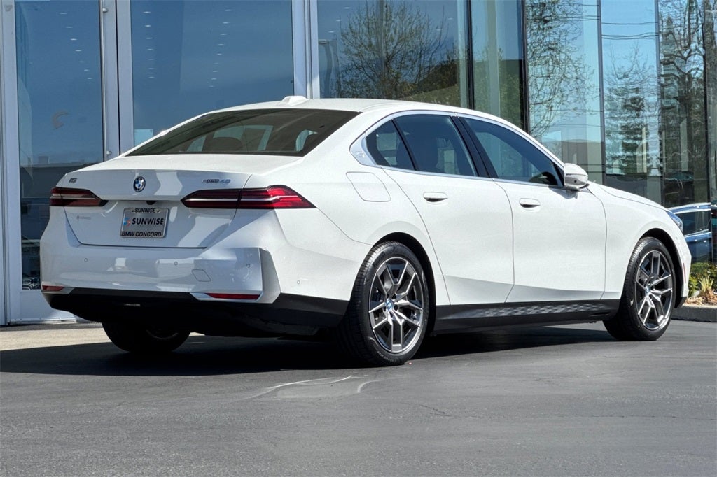 2024 BMW i5 eDrive40