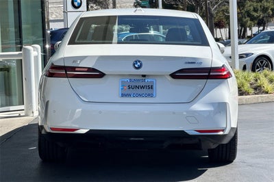 2024 BMW i5 eDrive40