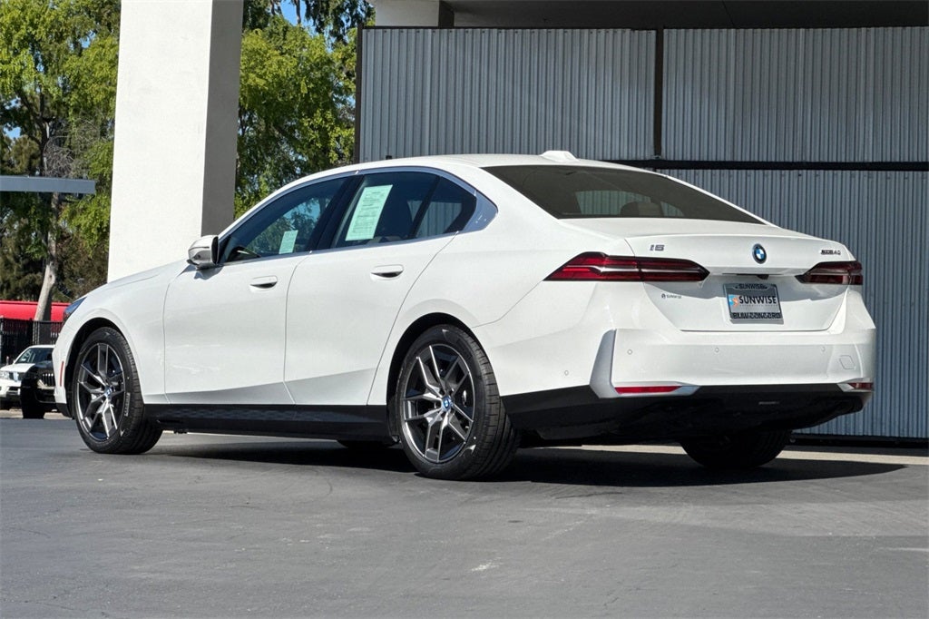 2024 BMW i5 eDrive40