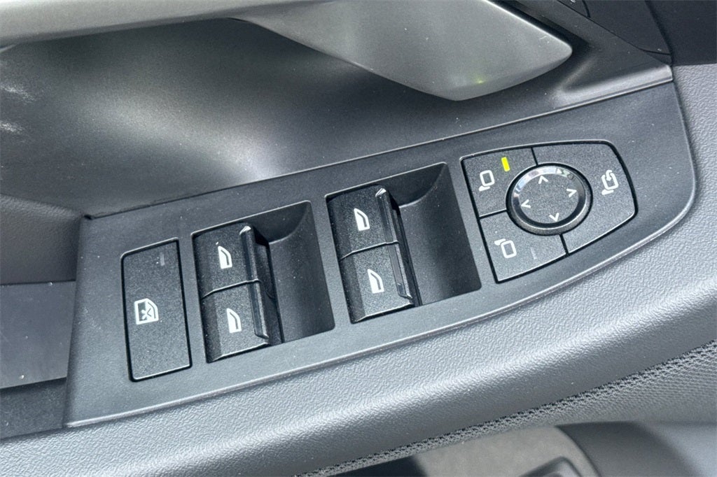 2025 BMW i5 eDrive40