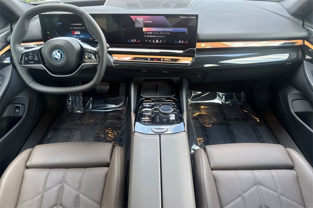 2025 BMW i5 eDrive40