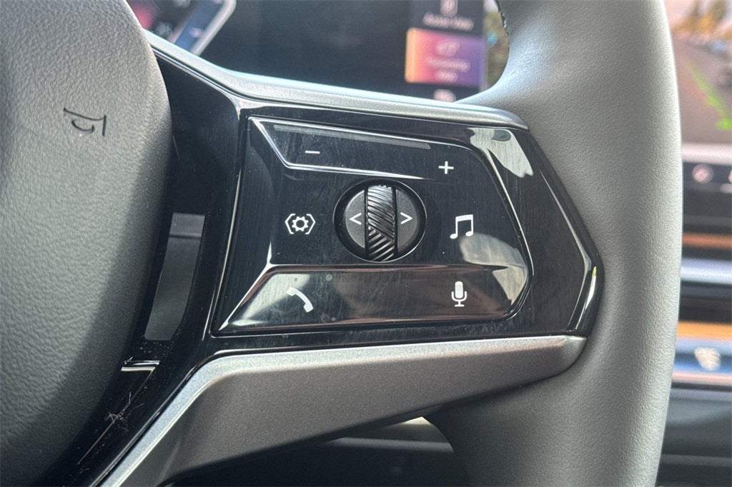 2025 BMW i5 eDrive40