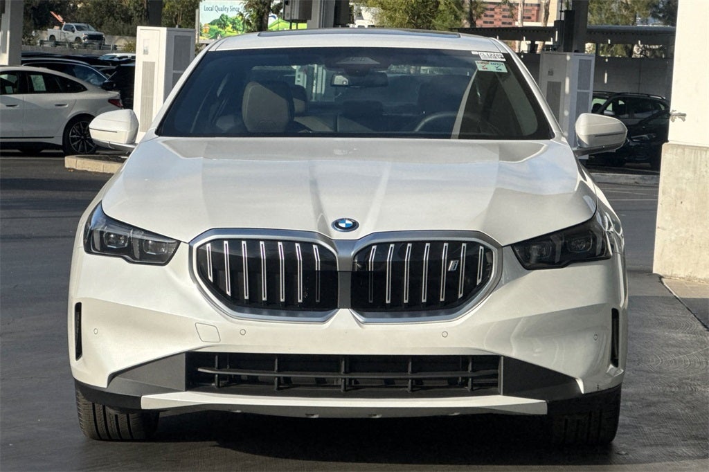 2025 BMW i5 eDrive40