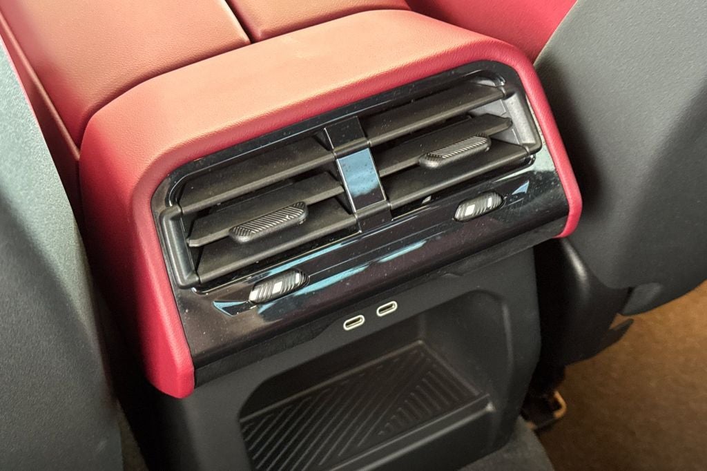 2025 BMW i5 eDrive40