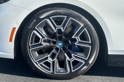 2025 BMW i5 eDrive40