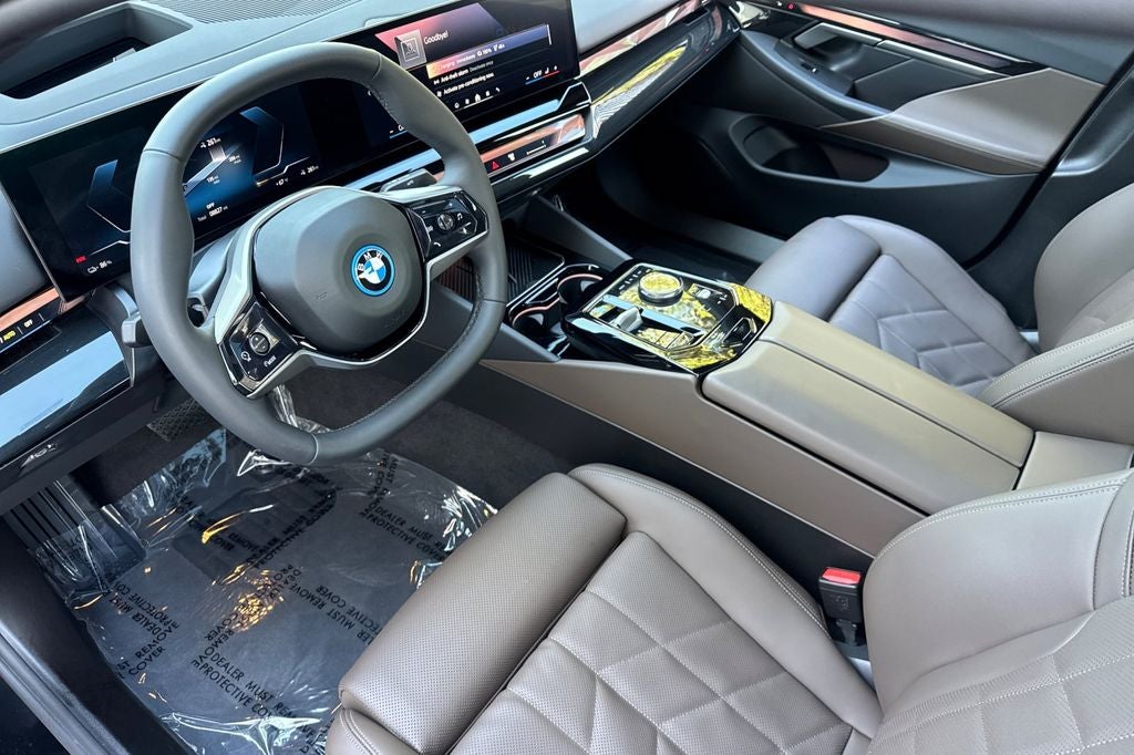 2025 BMW i5 eDrive40