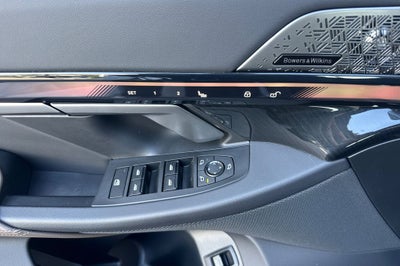 2025 BMW i5 eDrive40