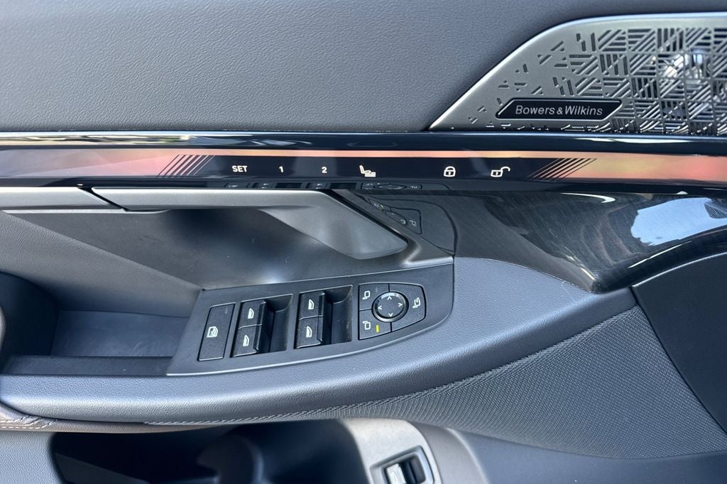 2025 BMW i5 eDrive40