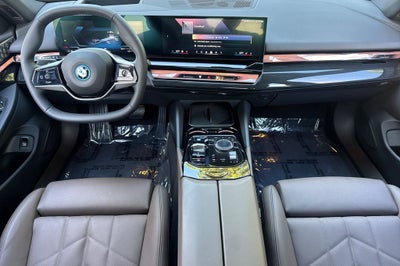 2025 BMW i5 eDrive40