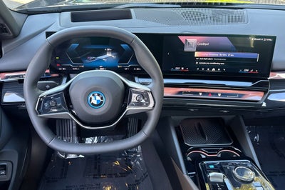 2025 BMW i5 eDrive40