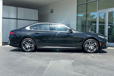 2025 BMW i5 eDrive40