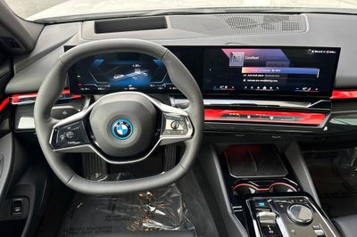 2025 BMW i5 eDrive40