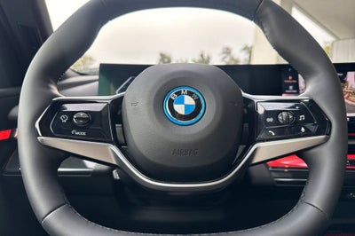 2025 BMW i5 eDrive40