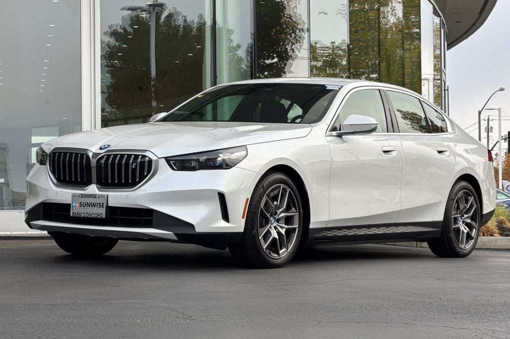 2025 BMW i5 eDrive40