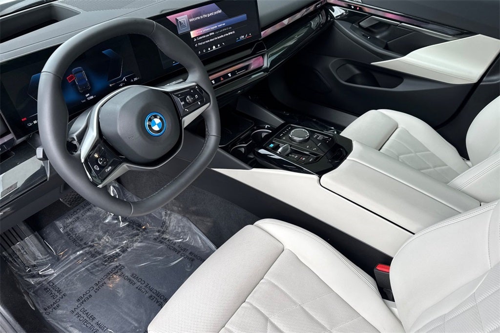 2025 BMW i5 eDrive40