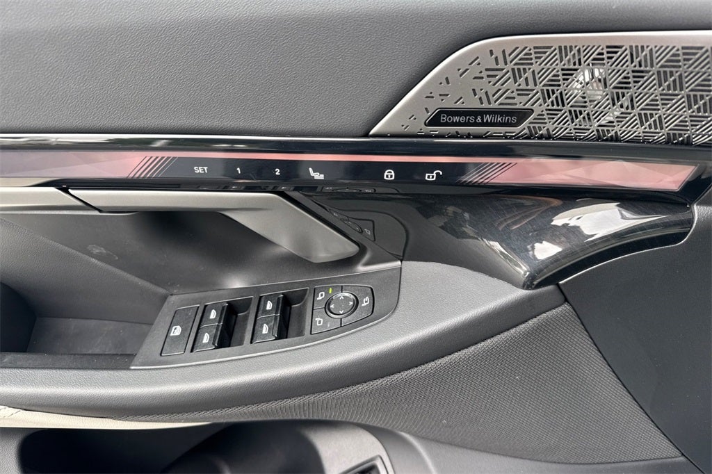 2025 BMW i5 eDrive40