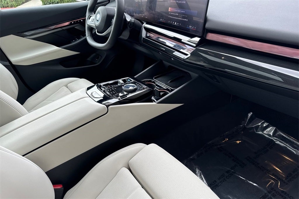 2025 BMW i5 eDrive40