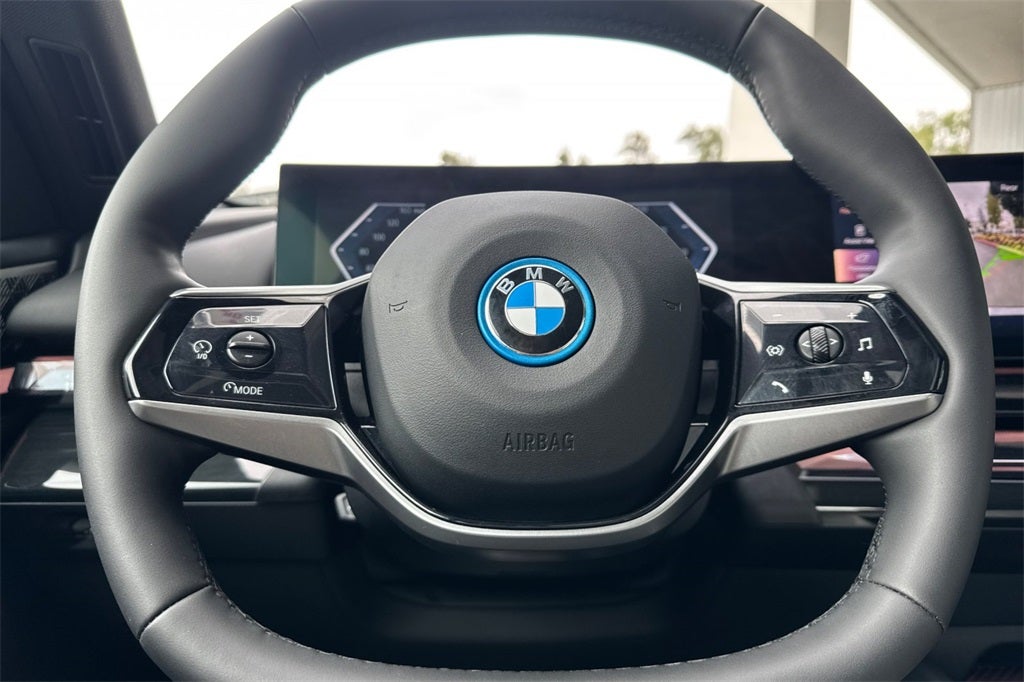2025 BMW i5 eDrive40