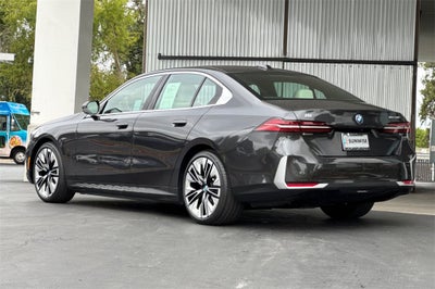 2025 BMW i5 eDrive40