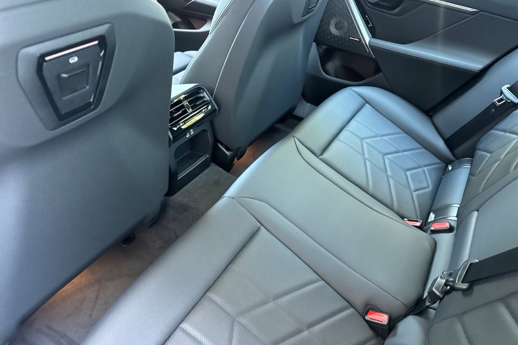 2026 BMW i5 xDrive40