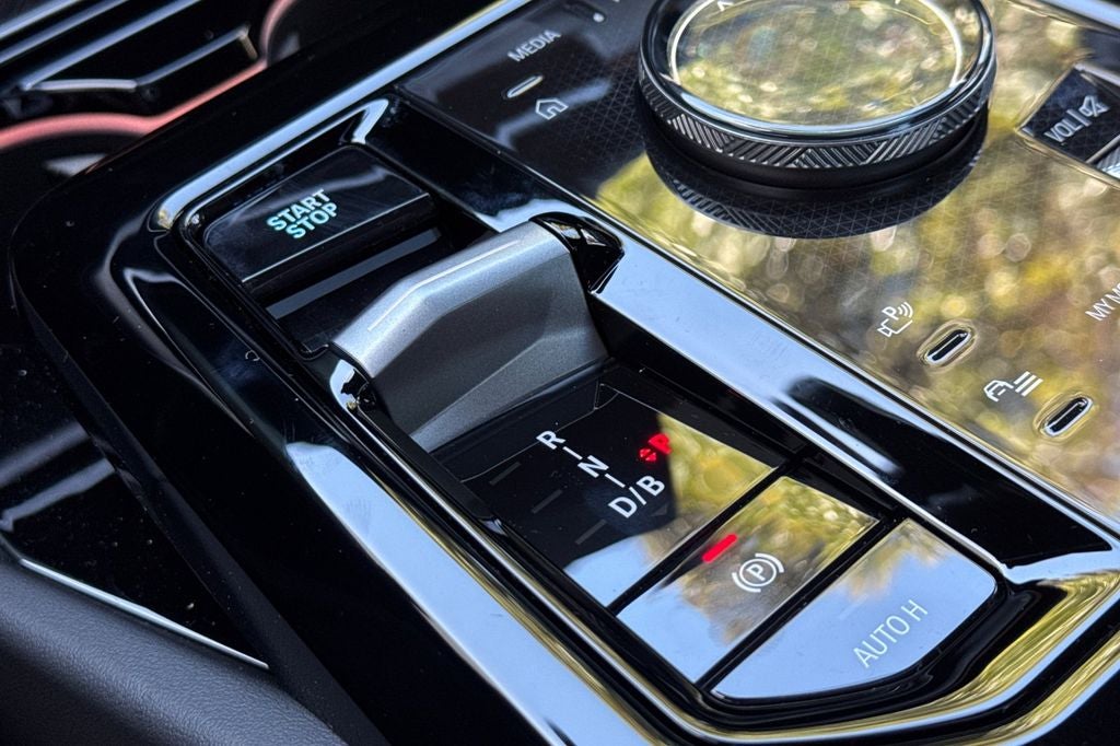 2026 BMW i5 xDrive40
