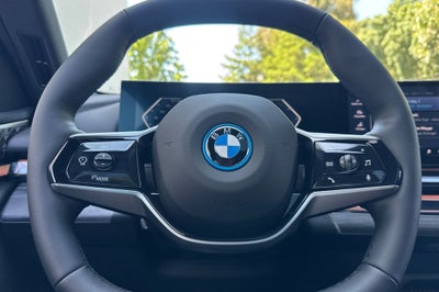 2026 BMW i5 xDrive40