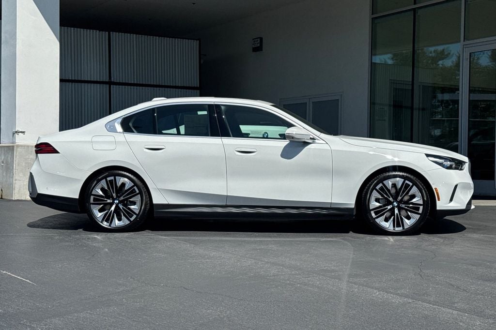 2026 BMW i5 xDrive40
