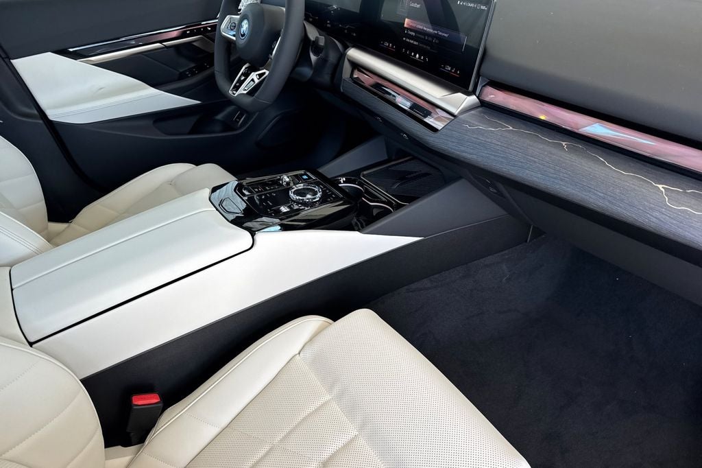2027 BMW i5 xDrive40