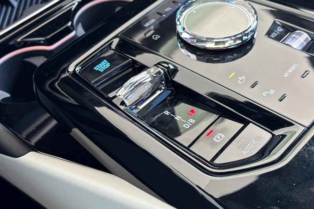 2027 BMW i5 xDrive40