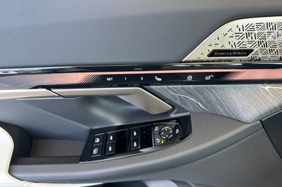 2027 BMW i5 xDrive40