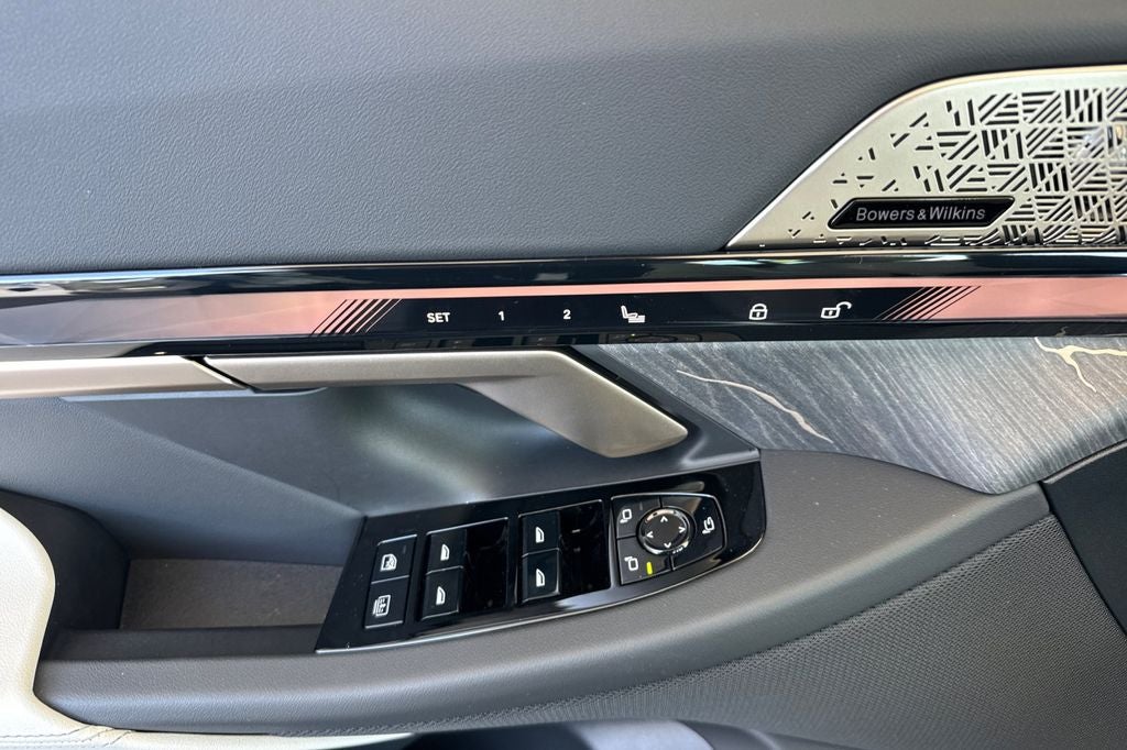 2027 BMW i5 xDrive40
