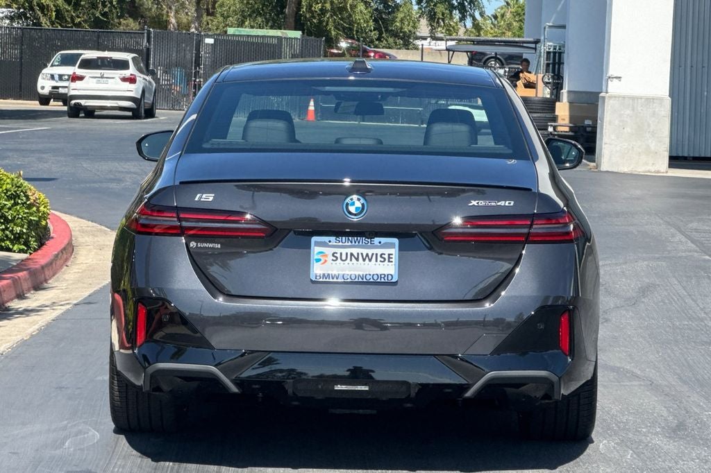 2027 BMW 5 Series i5 xdr