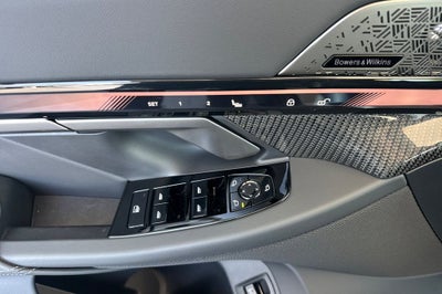 2027 BMW 5 Series i5 xdr