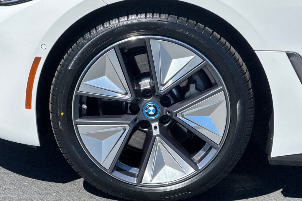 2023 BMW i4 eDrive35