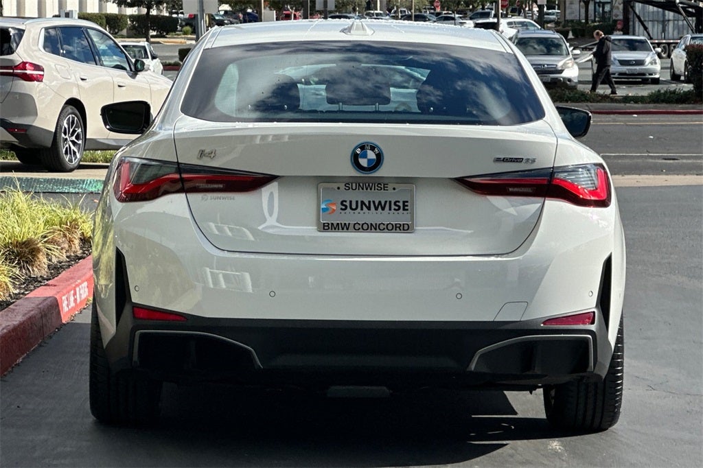 2023 BMW i4 eDrive35