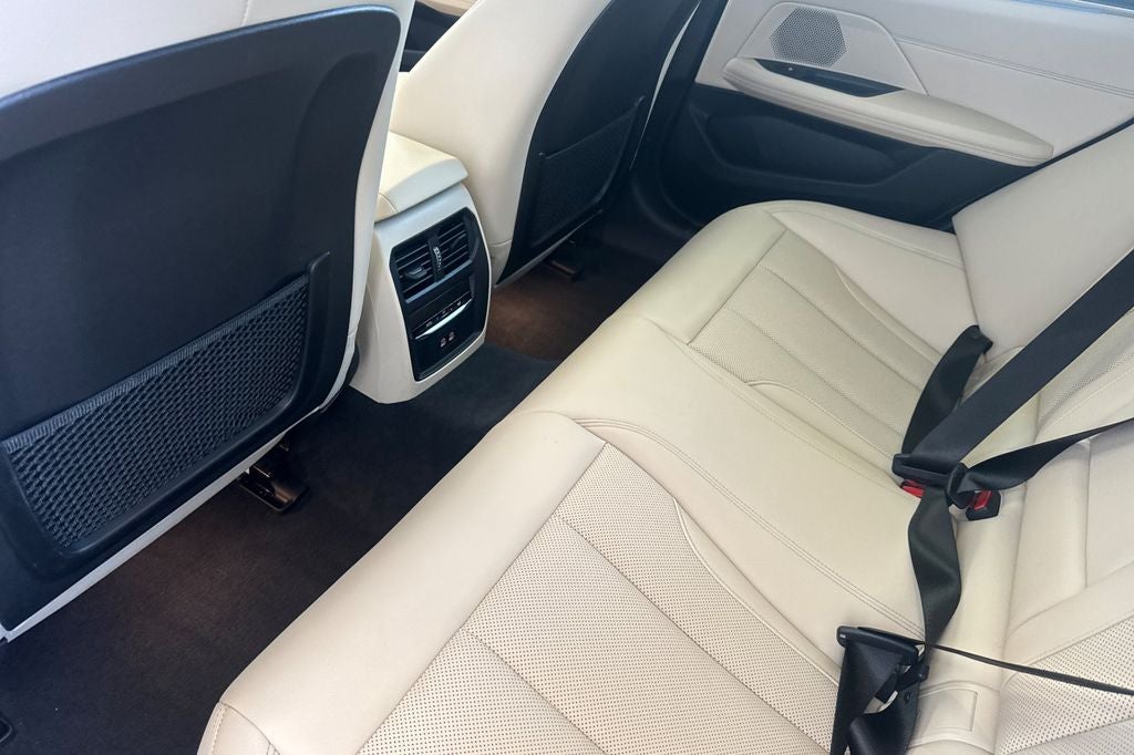 2023 BMW i4 eDrive35