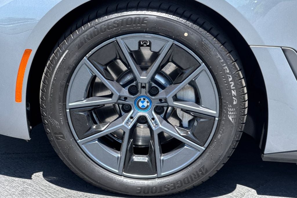 2024 BMW i4 eDrive35