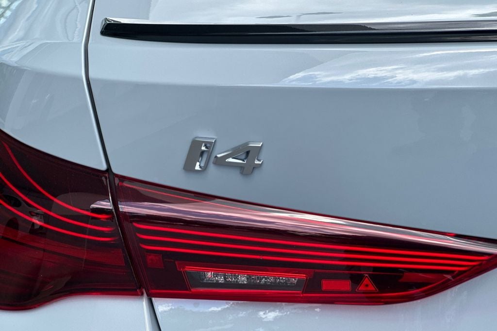 2026 BMW i4 xDrive40