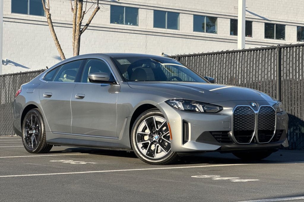 2026 BMW i4 xDrive40