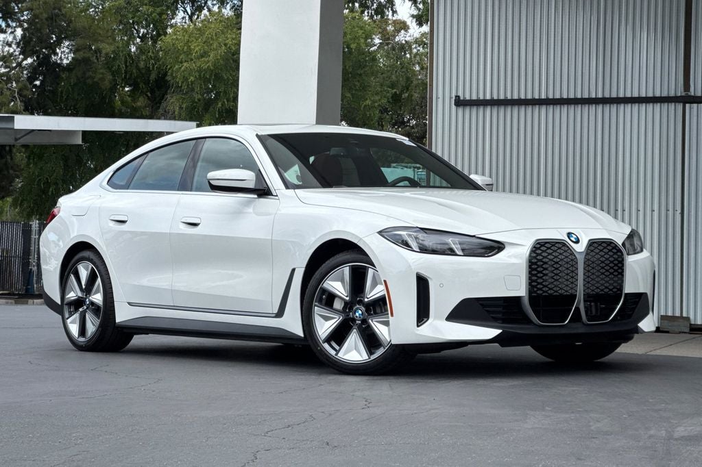 2026 BMW i4 xDrive40