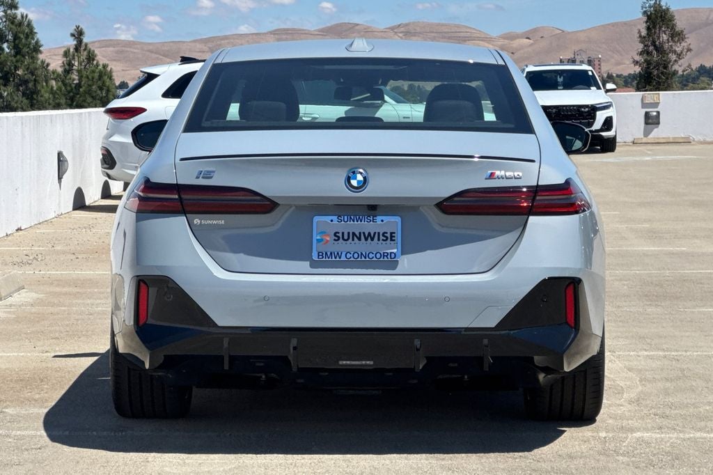 2026 BMW i5 M60