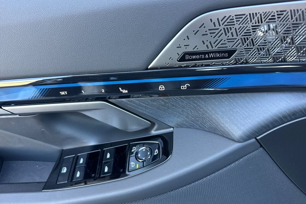 2026 BMW i5 M60