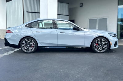 2026 BMW i5 M60