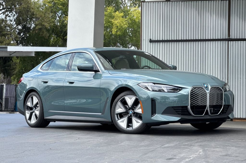 2026 BMW i4 eDrive40